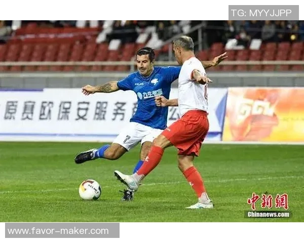 足球明星排名揭晓谁是当今足坛的顶尖球员和传奇人物 足球明星排名揭晓谁是当今足坛的顶尖球员和传奇人物