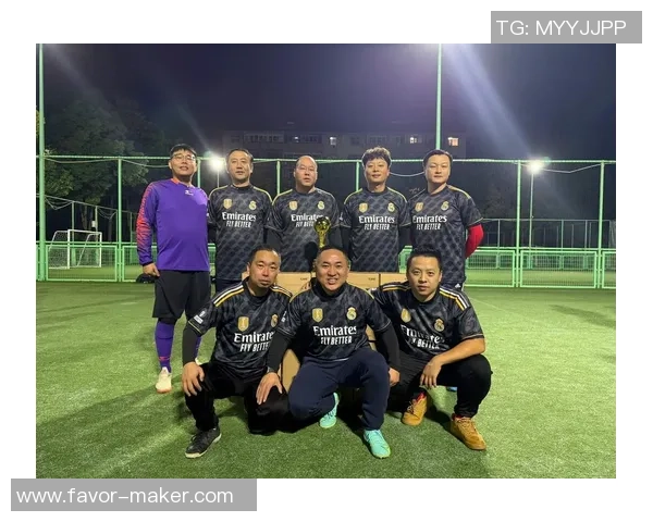 足球明星精彩瞬间汇聚大赏多样风格混合图片大全展现球场魅力与激情 足球明星精彩瞬间汇聚大赏多样风格混合图片大全展现球场魅力与激情