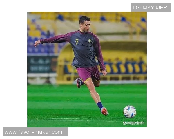 顶级足球明星C罗的传奇人生与辉煌成就全景回顾 顶级足球明星C罗的传奇人生与辉煌成就全景回顾